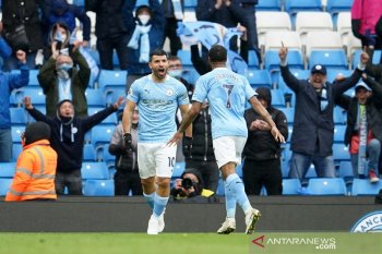 Manchester City tutup musim dengan cukur Everton 5-0