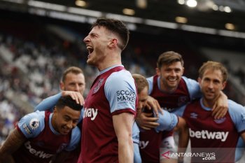 West Ham cetak tiket Liga Europa usai gilas Southampton 3-0