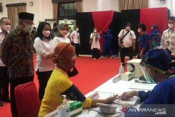 Pendamping korban kekerasan perempuan-anak dapatkan  vaksin COVID-19
