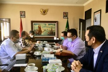 20 pelaku usaha Malaysia bidik investasi industri halal di Jatim