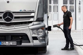 Mercedes-Benz dan Siemens bermitra buat stasiun pengisian EV