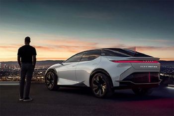 Hingga April, Lexus klaim sudah jual 2 juta mobil listrik
