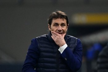 Conte diisukan bakal latih Arsenal atau MU