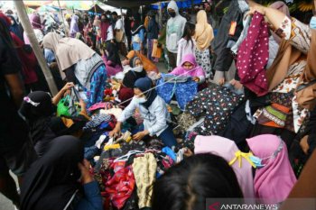 14 pelaku usaha lalai prokes di Palu  didenda masing-masing Rp2 juta