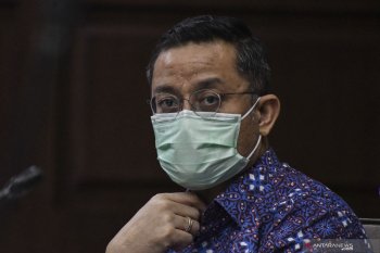 Juliari disebut ubah pola kuota bansos karena "fee" tidak capai target