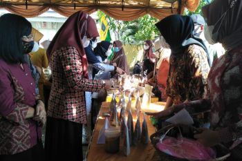 Dinas Koperasi resmikan "bale kumpul" UMKM Mataram