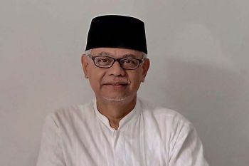 MES Cilacap mengajak warga kreatif untuk bangkit dari keterpurukan ekonomi