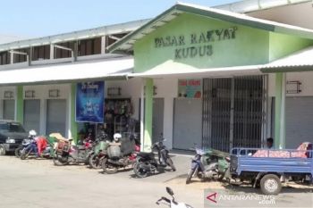 Cegah COVID-19, Pemkab Kudus batasi pintu masuk pasar tradisional
