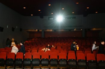 Bioskop kembali buka dengan empat syarat ketat