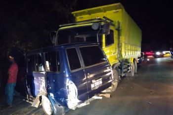 Polisi selidiki tabrakan beruntun libatkan enam kendaraan sebabkan 11 korban luka di Sitinjau Lauik