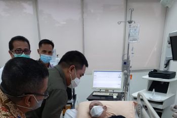 Wali Kota Samarinda ajak masyarakat doakan kesembuhan Awang Faroek