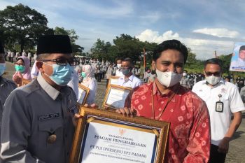 PLN UP3 Padang raih penghargaan kontribusi pajak daerah terbesar