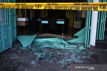 Ledakan di rumah makan