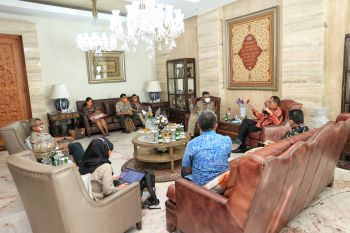 BNPB bantu Pemerintah Kota Makassar alat PCR COVID-19