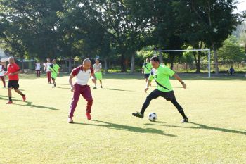 Jalin sinergitas, TNI Polri di Sumbawa gelar olah raga bersama