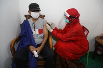 Satgas: Warga Indonesia penerima vaksin lengkap bertambah 70.654 orang