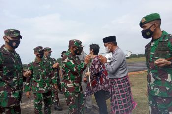 Pangdam I Bukit Barisan tinjau vaksinasi di Inhu