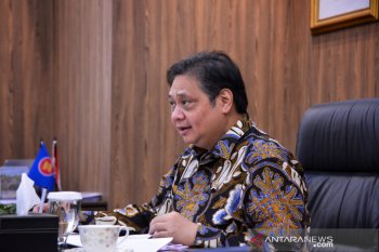 Menko Airlangga sebut UU Cipta Kerja tidak bertentangan dengan UUD 1945