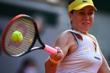 Petenis Rusia Pavlyuchenkova kali pertama lolos ke semifinal Grand Slam di Paris