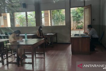 Sekolah tatap muka di daerah ini hanya diikuti 9 siswa