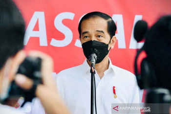 Presiden RI tinjau pelaksanaan vaksinasi massal untuk pelajar di Banten