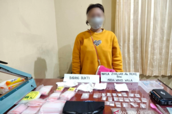 Polda Sultra tangkap wanita asal Kendari diduga edarkan sabu