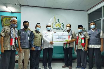 Baznas PT Semen Padang salurkan bantuan untuk Palestina