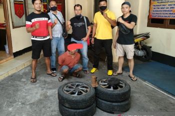 Curi ban mobil yang sedang parkir, Irwan ditangkap polisi