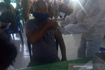 Program vaksinasi lansia di OKU belum maksimal