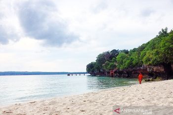 Baubau kembangkan pantai Nirwana menjadi wisata nyaman dan aman