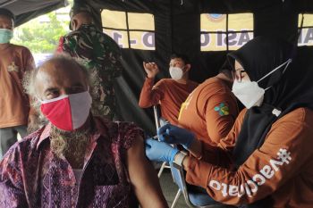 Pemkot Bandarlampung lakukan vaksinasi bagi masyarakat umum