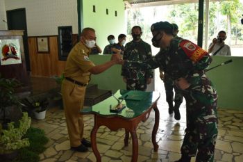 TNI di Polman Sulbar rintis pembangunan 1.977 meter jalan