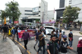 PMII Jember demo tolak industri tambak dan tambang di pesisir selatan