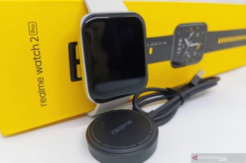 realme hadirkan Watch 2 hingga Buds Q2