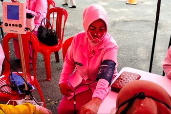 Polda Lampung gelar suntik vaksin COVID-19 untuk Bhayangkari