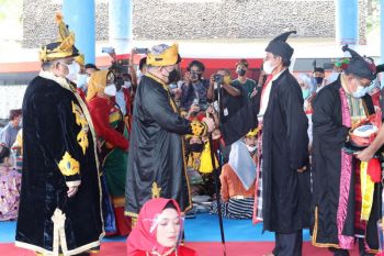 Ketua DPD RI dianugerahi gelar Mia Ogena Yi Saragau oleh Kesultanan Buton