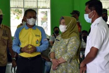 Bupati ajak perusahaan di Kobar lakukan vaksinasi COVID-19 ke karyawan
