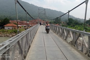 Jembatan gantung itu tumbuhkan ekonomi rakyat