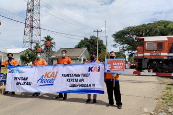 KAI DIvre IV lakukan sosialisasi penggunaan aplikasi KAI Acces