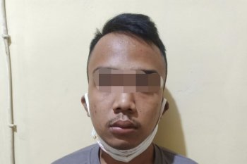 Petugas tangkap polisi gadungan curi equalizer masjid