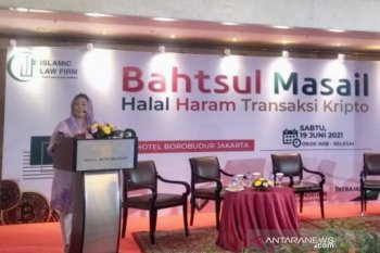 Yenny Wahid inisiasi pembahasan halal atau haram uang kripto