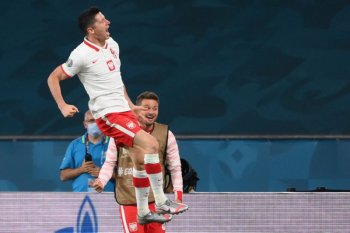 Spanyol bermain imbang 1-1 lawan Polandia