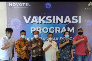 Disbudpar Sumsel fasilitasi pelaku industri pariwisata suntik vaksin COVID-19
