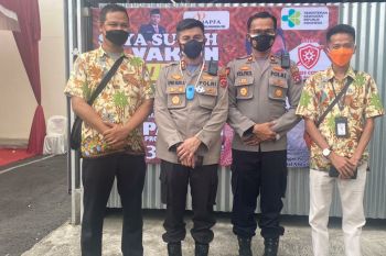165 orang karyawan PT Japfa Unit Farm 2 Agam ikuti vaksin COVID-19