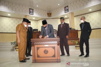 Ranperda Transportasi Darat disetujui DPRD Agam menjadi  Perda