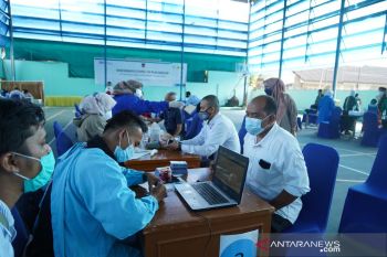 PLN Group di Sumbar vaksinasi 687 karyawan dan tenaga ahli daya