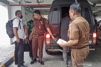 Kejati NTB memeriksa empat tersangka kasus korupsi jagung