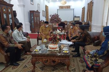 Belum terwujud, Gubernur minta OJK kawal konversi Bank Nagari ke syariah