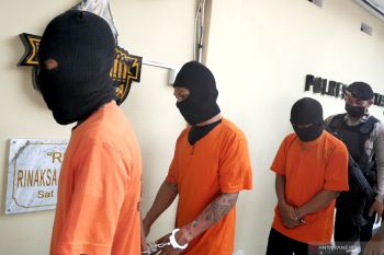 Seorang ASN Lombok Utara tertangkap tangan transaksi sabu di Mataram