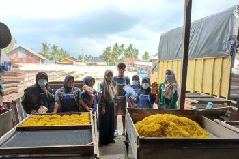 Unand edukasi industri rumah tangga soal keamanan dan higienitas pangan